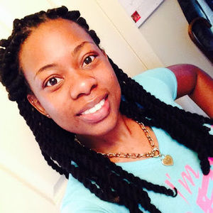 Meet your Posher, Leanna